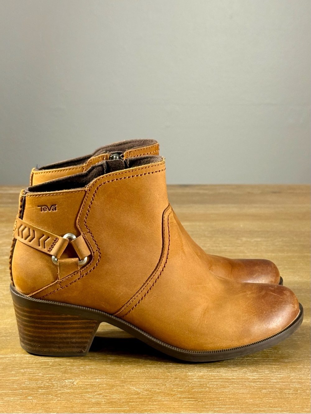 Teva Foxy Women’s Ankle Boot Waterproof Nubuck Leather Caramel Size 7